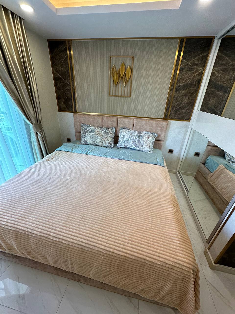 Dusit Grand Park 2 — студия