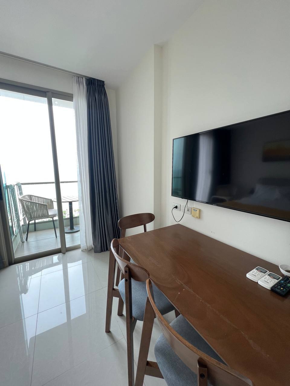 Riviera Jomtien — студия