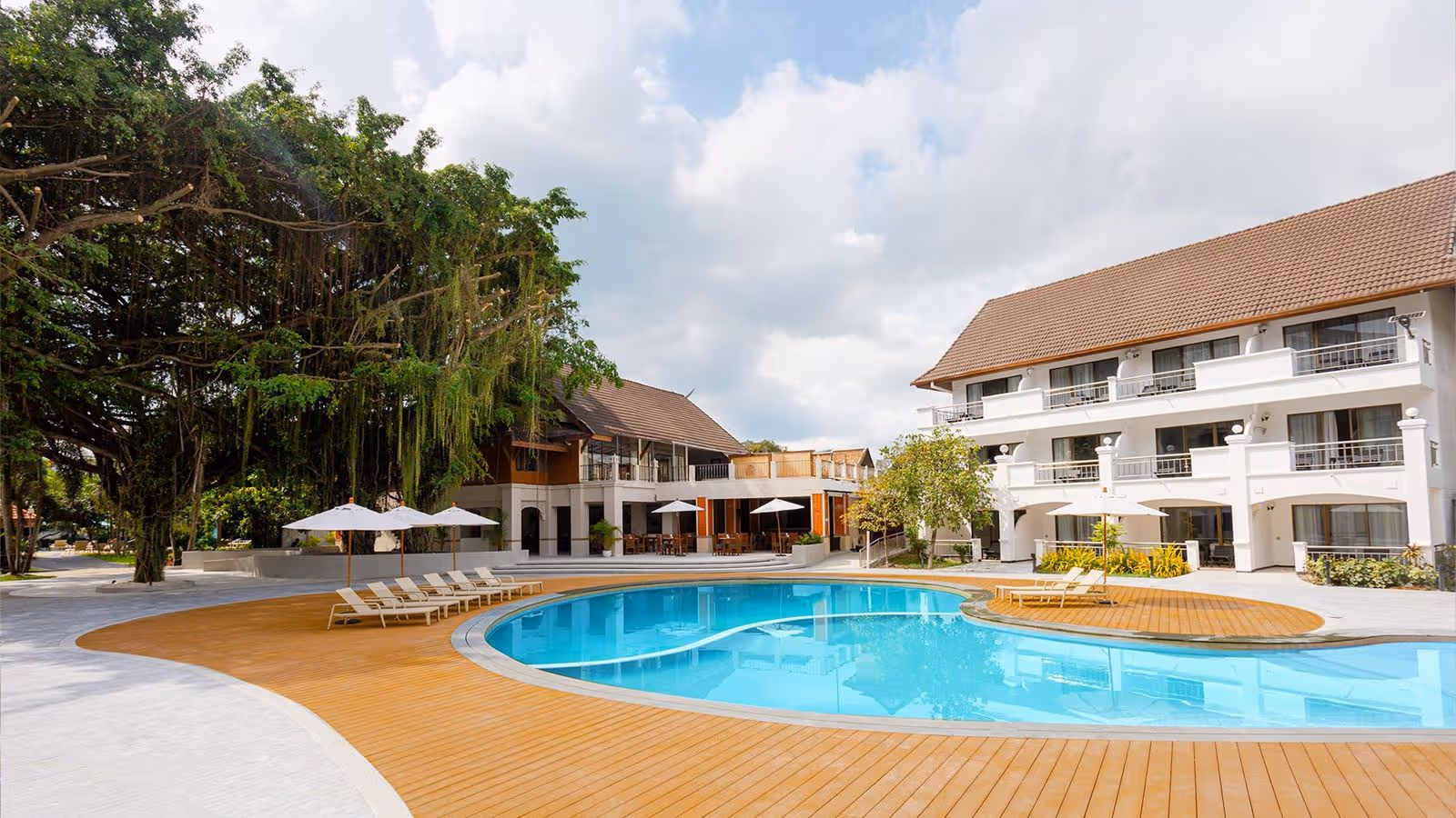 Pinnacle Grand Na Jomtien Resort & Beach Club