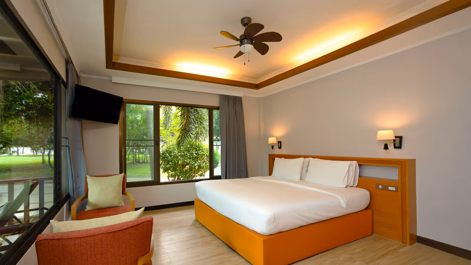 Pinnacle Grand Na Jomtien Resort & Beach Club