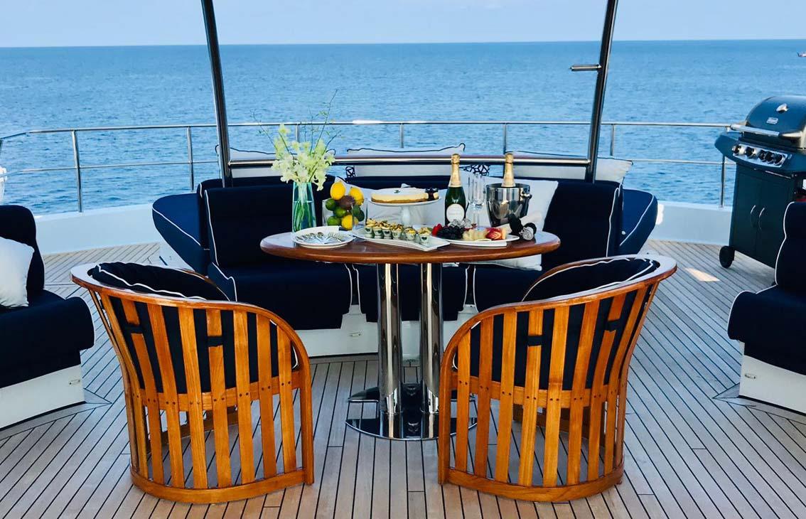 Heesen 129ft (Lady Azul)